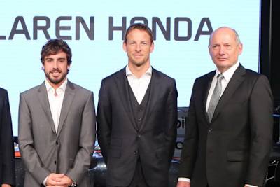 Ron Dennis mit Fernando Alonso und Jenson Button