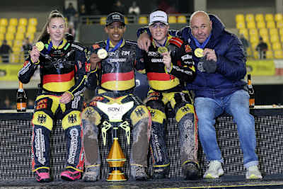 Das deutsche Goldteam (v.l.): Hannah Grunwald, Mario Häusl, Norick Blödorn und Sascha Dörner