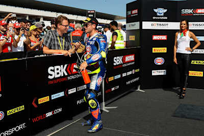 Sandro Cortese im Gespräch mit SPEEDWEEK-Redakteur Ivo Schützbach