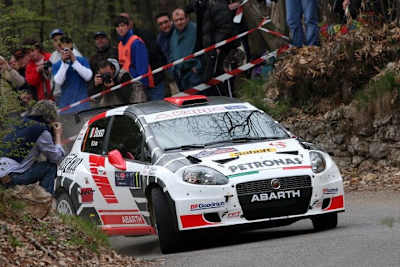 Vorjahressieger Basso nach der esrten Etappe «nur» Zweiter