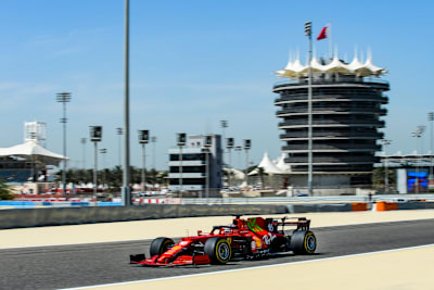 Charles Leclerc mit seinem Ferrari
