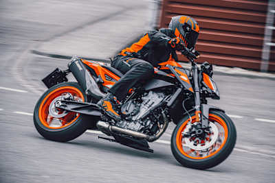 KTM Duke 890: Zwei Zylinder, aber zu viel Hubraum?