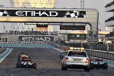 Start zum Abu-Dhabi-GP 2014: die doppelten WM-Punkte werden einmalig bleiben