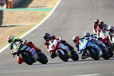 In der ersten Kurve lag Lukas Tulovic auf Platz 2