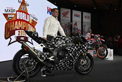 Leon Haslam mit der neuen Honda Fireblade