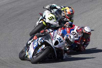 Garrett Gerloff vor Iker Lecuona und Philipp Öttl