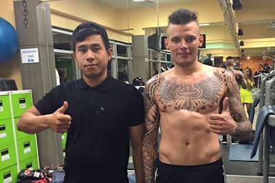 Kenni Larsen (re.) ist begeisterter Thai-Boxer