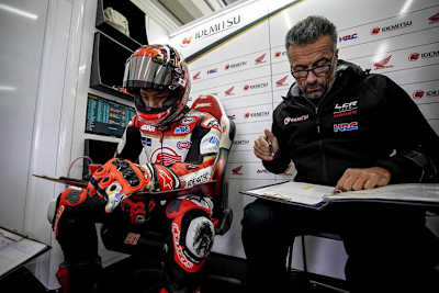 Takaaki Nakagami mit Giacomo Guidotti