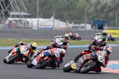 Danilo Petrucci vor Xavier Vierge und Ryan Vickers