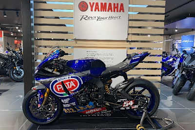Eine Pata Yamaha ist bei Crescent Moto ausgestellt