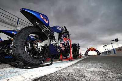 2016 starten mit Matthias Meggle und Kevin Orgis zwei deutsche Piloten im Red Bull Rookies Cup