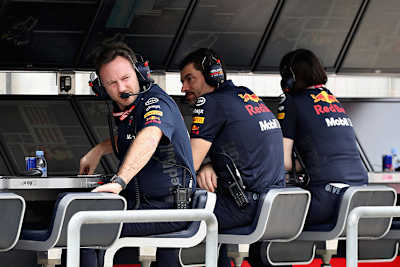 Christian Horner am Kommandostand von Red Bull Racing