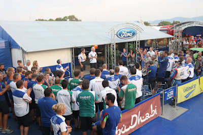 Der Service-Platz soll für die Zuschauer zugänglicher sein