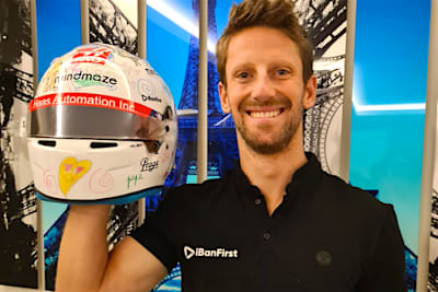 Der von den Kindern bemalte Helm von Romain Grosjean