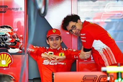 Charles Leclerc und Mattia Binotto