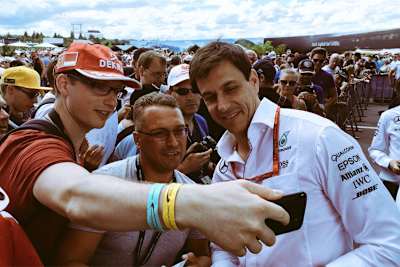 Toto Wolff: Selfie eines Fans