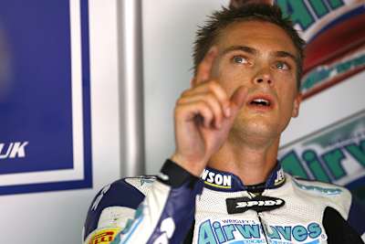 Leon Camier: «Ich könnte die Aprilia fahren!»