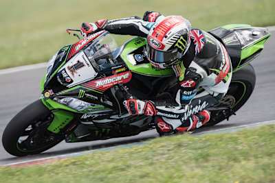 Weltmeister Jonathan Rea auf dem Lausitzring