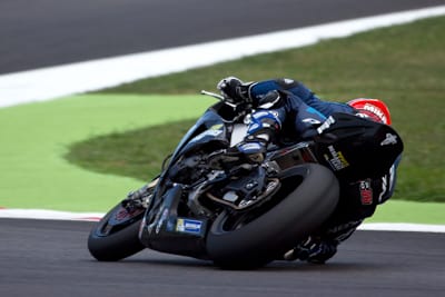 Mika Kallio: MotoGP-Reifen von Michelin auf einem Honda-Superbike