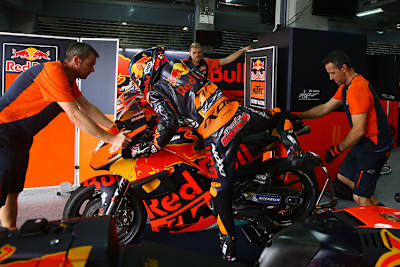 Bradley Smith auf der KTM RC16