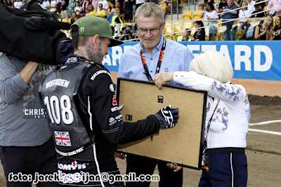 Tai Woffinden fährt mit der Nummer 108