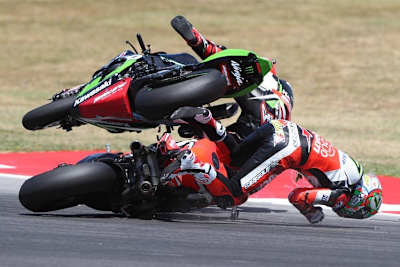 Die Wucht des Aufpralls war gewaltig, der 3. Lendenwirbel von Chaz Davies brach