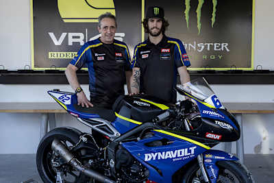 Teamchef Simon Buckmaster (li.) mit Stefano Manzi