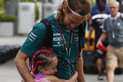 Sebastian Vettel liebt Singapur und die Fans in Singapur lieben den Deutschen
