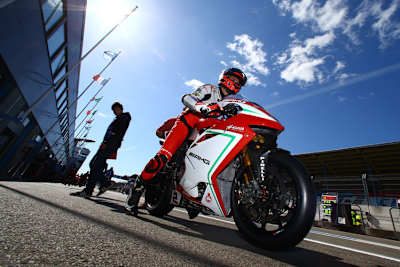 Die MV Agusta 1000 F4 wird immer besser