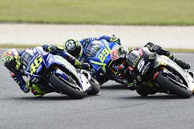 Valentino Rossi (46) gegen Johann Zarco (5)