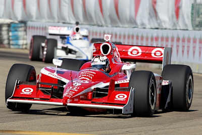 Scott Dixon bleibt durch den Sieg im Titelkampf