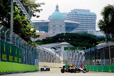So fuhren die Piloten vor einem Jahr über die Anderson-Brücke