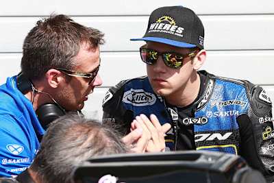 Crewchief Nicolas Reynier und Marcel Schrötter arbeiten hart an Verbesserungen der Mistral 610