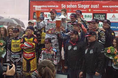 Landshut feierte, Brokstedt stand im Regen