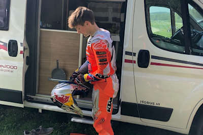 Nicht nur für René Hofer war es an der Zeit, wieder den Helm hervorzuholen