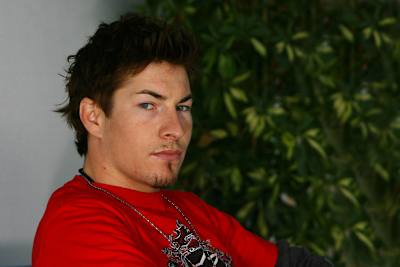 Nicky Hayden: «Habe Schmerzen!»
