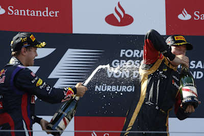 Bislang hat eher Vettel den Räikkönen nass gemacht. Das soll sich in Monza ändern