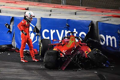 Charles Leclerc nach dem Unfall im zweiten freien Training 