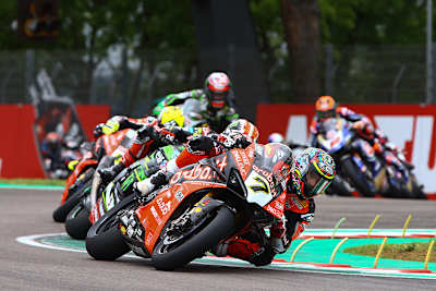 Chaz Davies führte vor Jonathan Rea und Alvaro Bautista