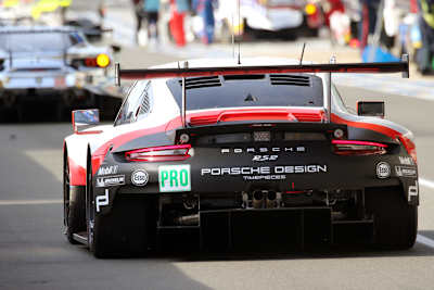 Durch das veränderte Antriebskonzept hat der Porsche 911 RSR Platz für einen mächtigen Diffusor