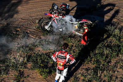 Das Motorrad von Ricky Brabec gab auf Etappe 13 den Geist auf  