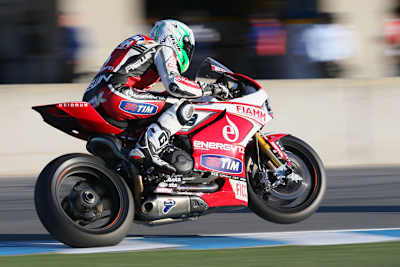 Niccolò Canepa fährt die Ducati bis ans Limit – und darüber hinaus