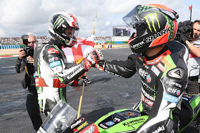 Starkes Kawasaki-Duo: Jonathan Rea (li.) und Tom Sykes