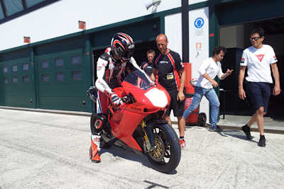 Max Neukirchners erste Ausfahrt mit der Ducati 1098R