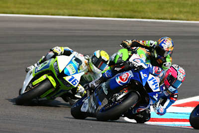 Lucas Mahias vor Jules Cluzel und Kenan Sofuoglu