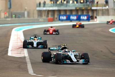 Die Prozession von Abu Dhabi