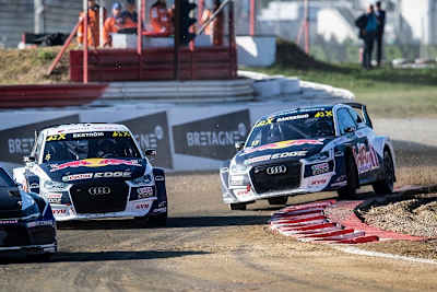 Mattias Ekström vor Andreas Bakkerud in Lohèac