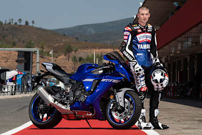 Ben Spies mit der neuen Yamaha R1