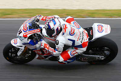 Nur Startplatz 9 für Leon Haslam