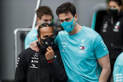Lewis Hamilton und Toto Wolff